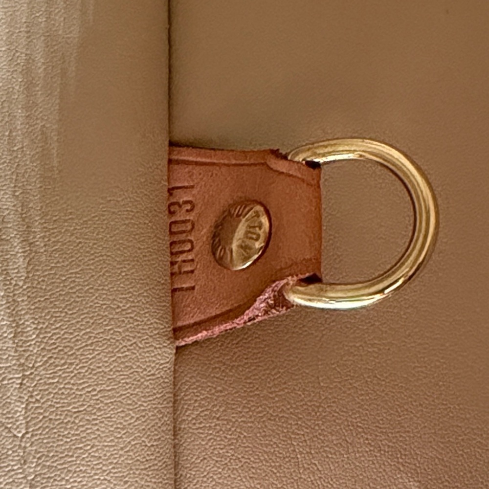 Louis Vuitton Vernis Houston w/authentic Louis Vuitton bag charm - Picture 11 of 17